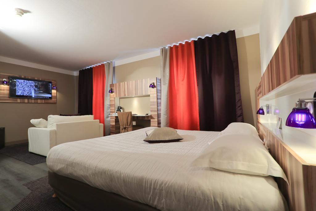 The Originals Boutique, Grand Hotel Saint-Pierre, 欧里亚克 外观 照片